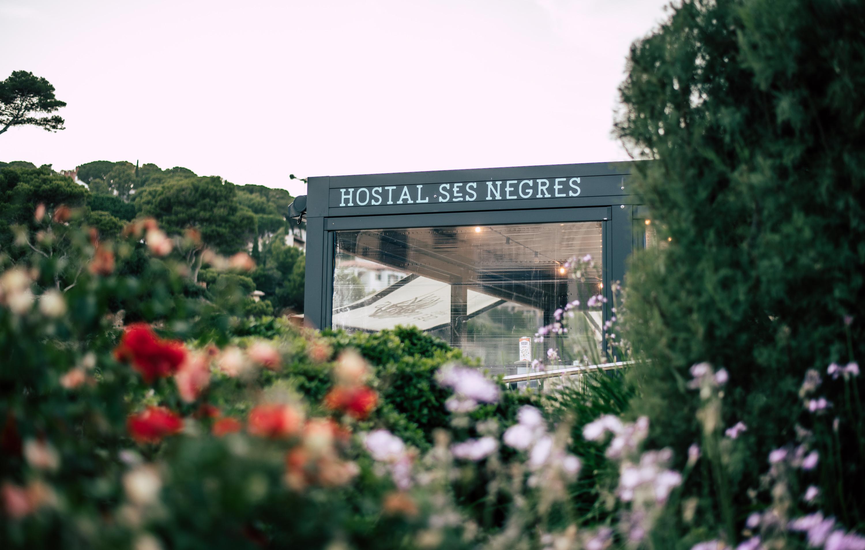 Hostal Ses Negres Begur Bagian luar foto