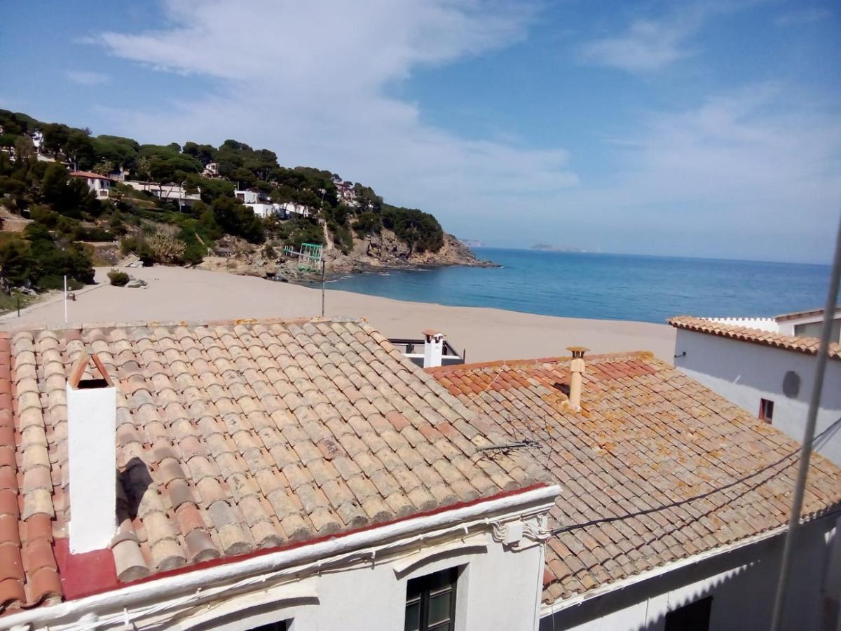 Hostal Ses Negres Begur Bagian luar foto
