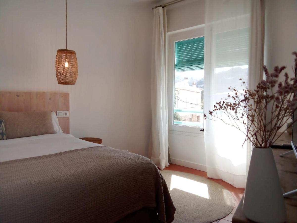 Hostal Ses Negres Begur Bagian luar foto