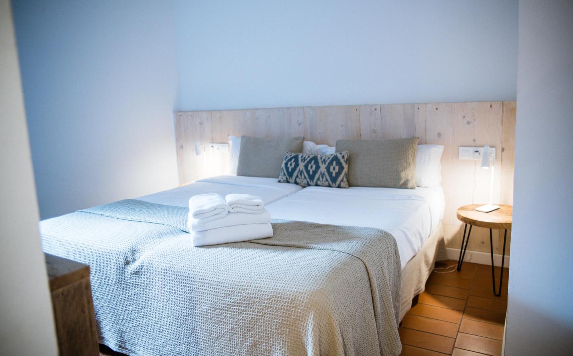 Hostal Ses Negres Begur Bagian luar foto