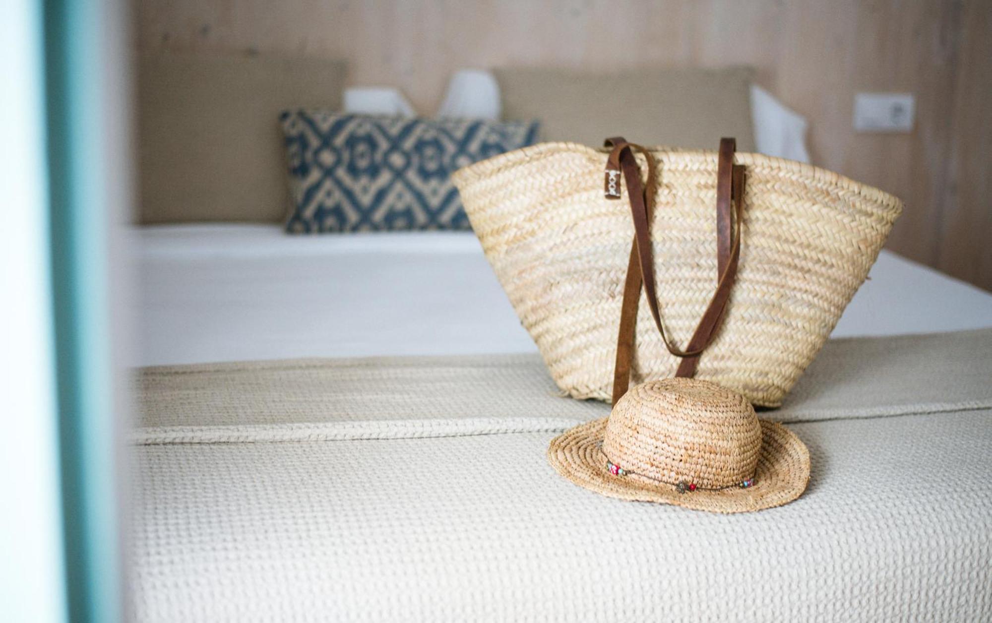 Hostal Ses Negres Begur Bagian luar foto